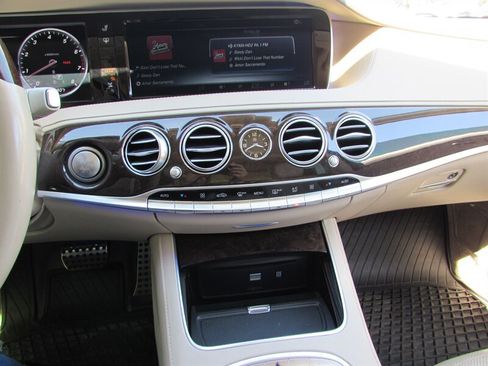 Used 2017 Mercedes-Benz S 550 Sedan image 26