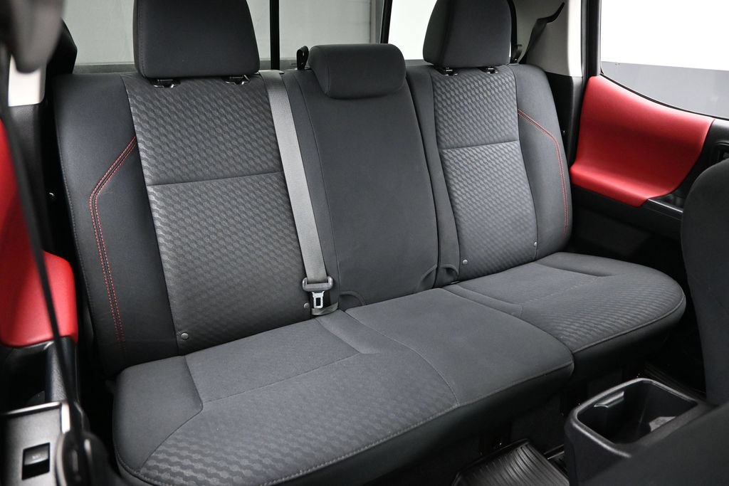 Used 2021 Toyota Tacoma SR5 RWD image 24