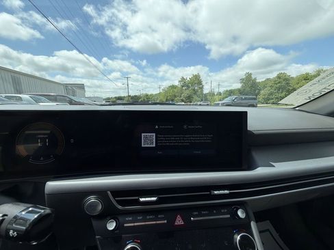 Used 2025 Hyundai Sonata SEL FWD image 18