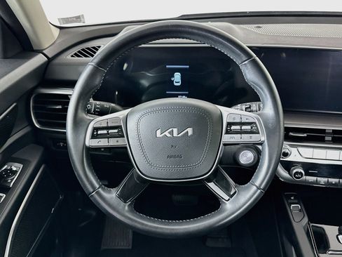 Used 2025 Kia Telluride S FWD image 18