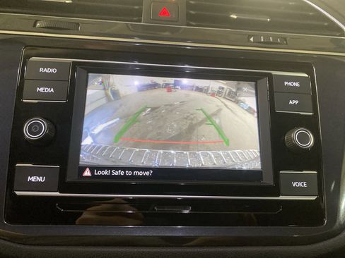 Used 2023 Volkswagen Tiguan S AWD/4WD image 26