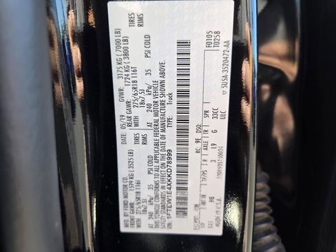 Used 2019 Ford F150 Lariat w/ Equipment Group 502A Luxury AWD/4WD image 28