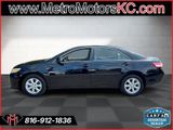 Used 2011 Toyota Camry LE image 2