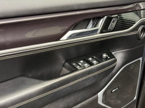 Used 2022 Jeep Wagoneer Series I RWD image 18
