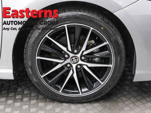 Used 2024 Toyota Camry SE image 30