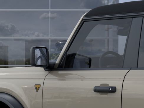 New 2026 Ford Bronco Badlands AWD/4WD image 22