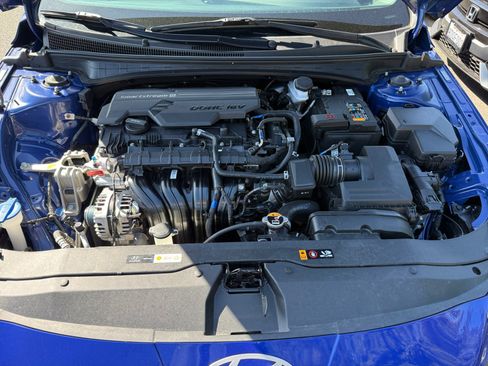 Used 2024 Hyundai Elantra SEL FWD image 20