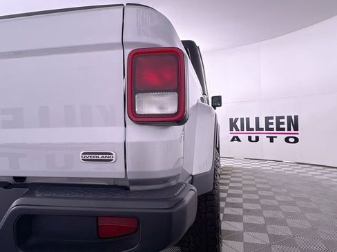 Used 2023 Jeep Gladiator Overland image 39