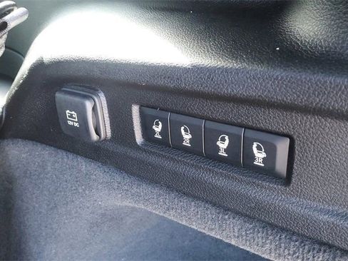 Used 2023 Jeep Grand Cherokee L Summit w/ High Altitude Package image 28