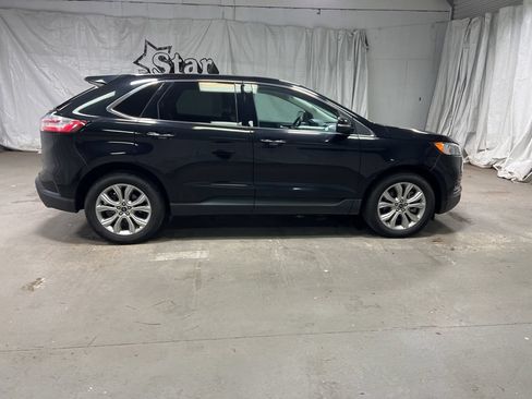 Used 2021 Ford Edge Titanium w/ Cargo Accessory Package FWD image 8
