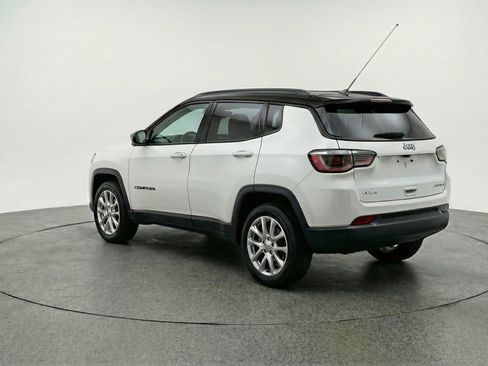 Used 2025 Jeep Compass Limited AWD/4WD image 6