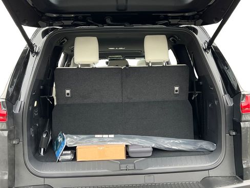 New 2026 Lexus LX 600 4WD w/ Luxury Package image 10