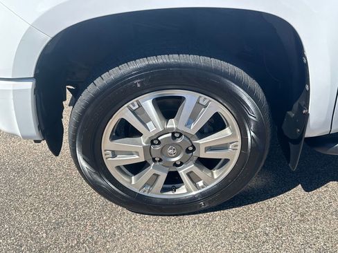 Used 2017 Toyota Tundra Platinum AWD/4WD image 39