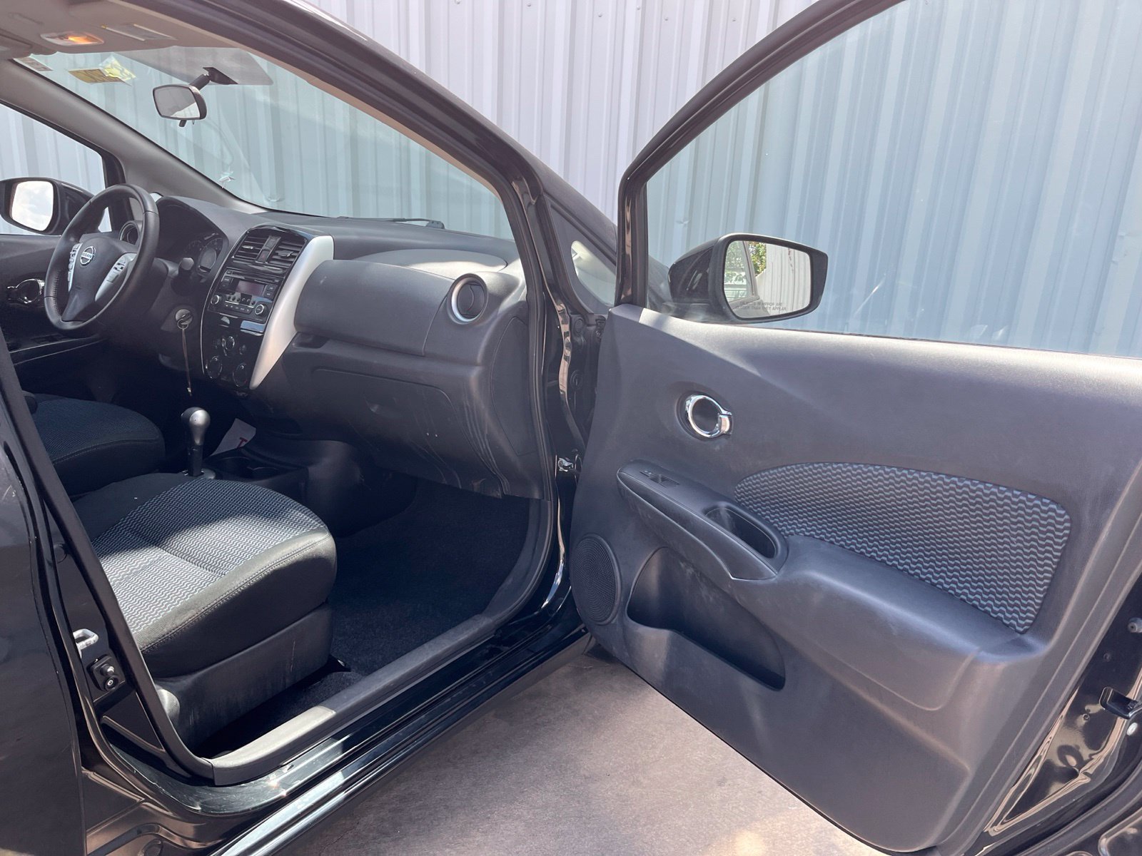 Used 2015 Nissan Versa Note SV FWD image 16