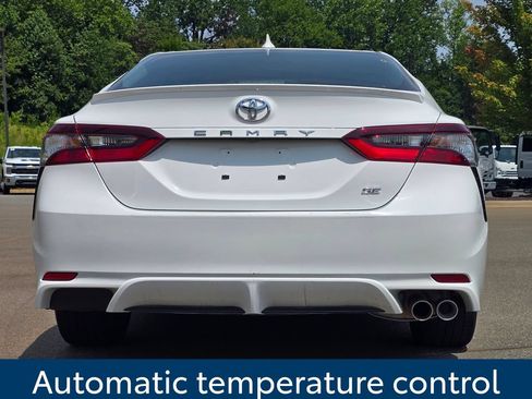 Used 2023 Toyota Camry SE FWD image 3