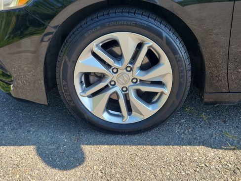 Used 2019 Honda Accord LX image 12