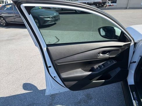 Used 2024 Honda Accord EX image 15