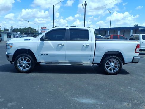 Used 2019 RAM 1500 Big Horn AWD/4WD image 2