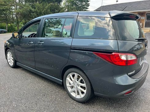 Used 2012 MAZDA MAZDA5 Touring w/ Moonroof & Audio Pkg FWD image 11