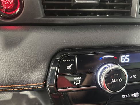 Used 2025 Honda Pilot TrailSport image 20