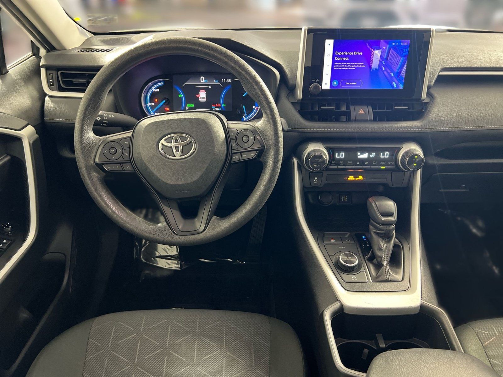 Used 2025 Toyota RAV4 XLE AWD/4WD image 23