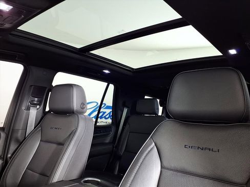 Used 2021 GMC Yukon Denali image 14