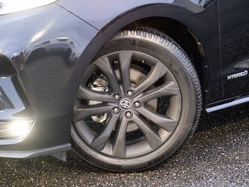 Used 2021 Toyota Sienna XSE image 24