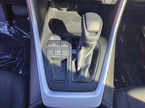Used 2019 Toyota RAV4 XLE image 14