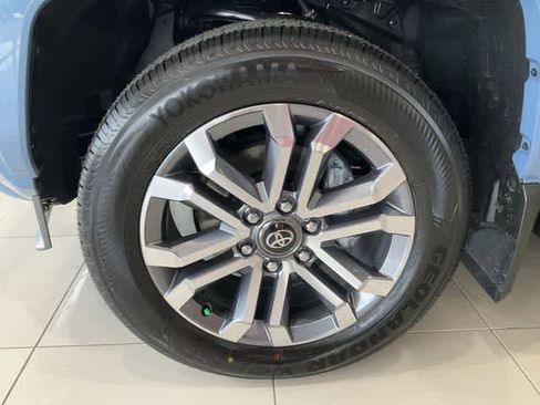 New 2026 Toyota 4Runner Limited AWD/4WD image 13