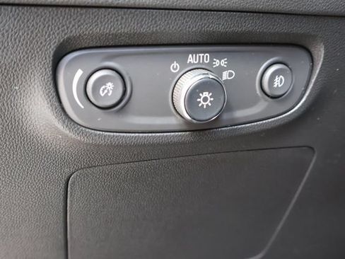 Used 2023 Buick Encore GX Essence w/ Experience Buick Package FWD image 22