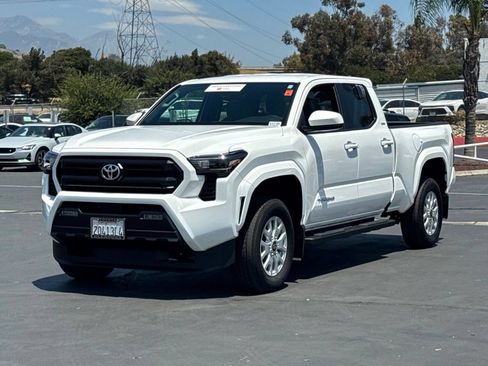 Certified 2026 Toyota Tacoma SR5 RWD image 5