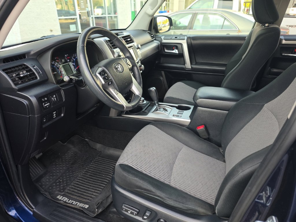 Used 2019 Toyota 4Runner SR5 AWD/4WD image 8