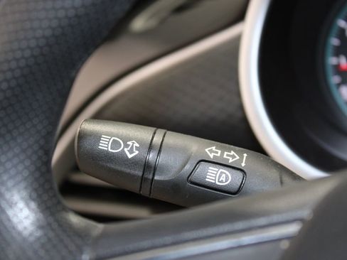 Used 2024 Chevrolet Malibu LT image 34