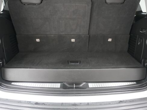 Used 2020 Cadillac Escalade Luxury RWD image 26