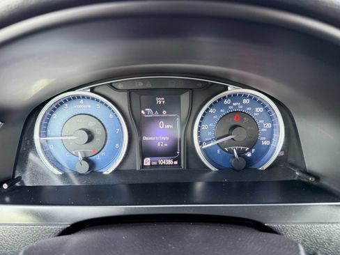 Used 2017 Toyota Camry LE FWD image 12