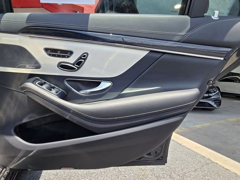 Used 2019 Mercedes-Benz S 560 S 560 w/ AMG Line Exterior image 26