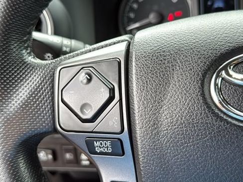 Certified 2022 Toyota Tacoma TRD Sport AWD/4WD image 12