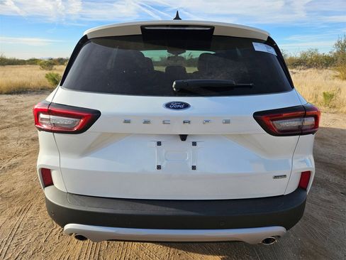 New 2026 Ford Escape SE image 6