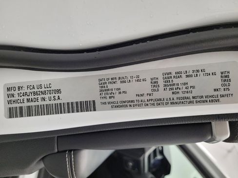 Used 2022 Jeep Grand Cherokee Limited 4xe w/ Luxury Tech Group II image 33