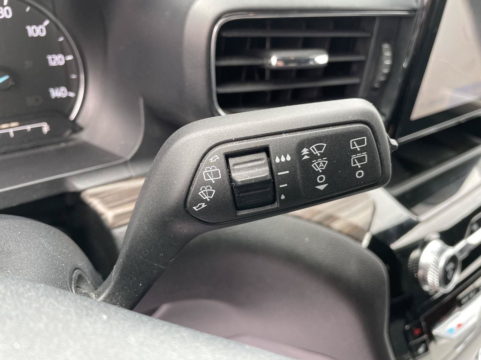 Used 2024 Ford Explorer Limited w/ Equipment Group 301A AWD/4WD image 16