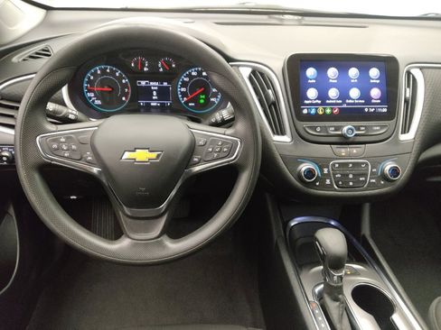 Used 2025 Chevrolet Malibu LT image 22