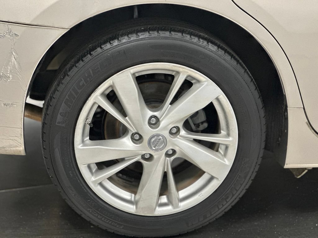 Used 2013 Nissan Altima 2.5 SL FWD image 25