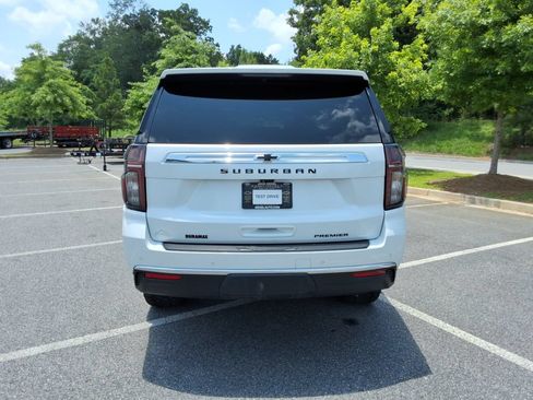 Used 2023 Chevrolet Suburban Premier w/ Premium Package 2 AWD/4WD image 6
