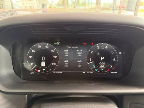 Certified 2025 Land Rover Discovery Dynamic SE AWD/4WD image 23