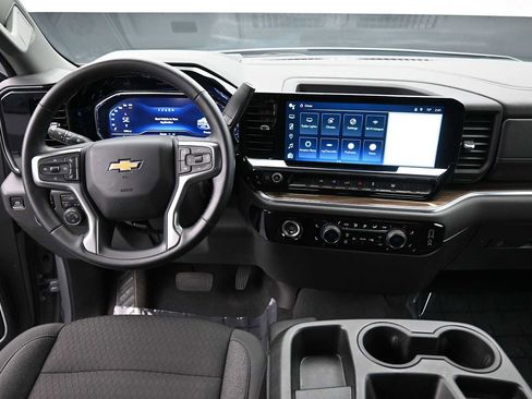 Used 2024 Chevrolet Silverado 1500 LT AWD/4WD image 14