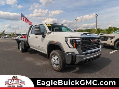 New 2026 GMC Sierra 3500 Pro w/ Convenience Package