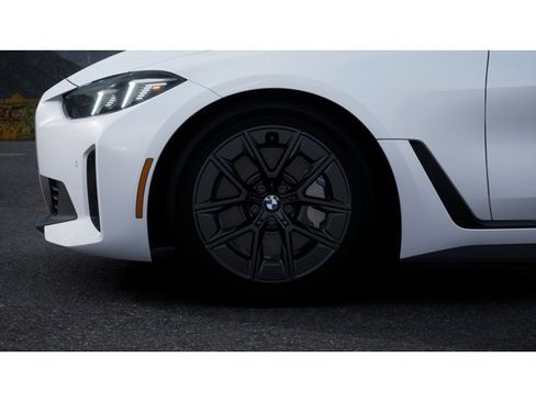 New 2026 BMW i4 eDrive40 image 7