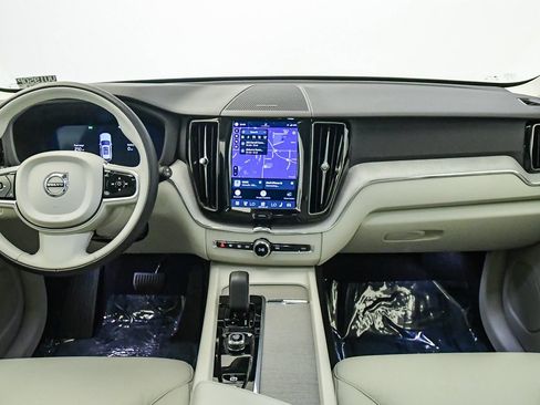 Certified 2023 Volvo XC60 T8 Plus w/ Protection Package Premier AWD/4WD image 15