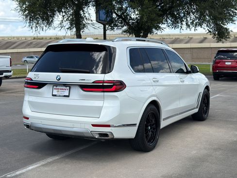 Used 2025 BMW X7 xDrive40i AWD/4WD image 9