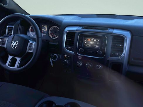 Used 2024 RAM 1500 Warlock AWD/4WD image 25